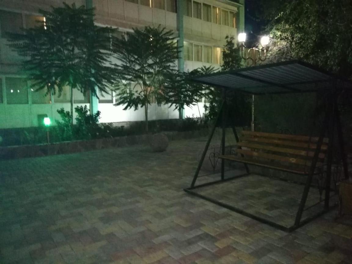 Hotel Zelenaya Aktau  Kültér fotó